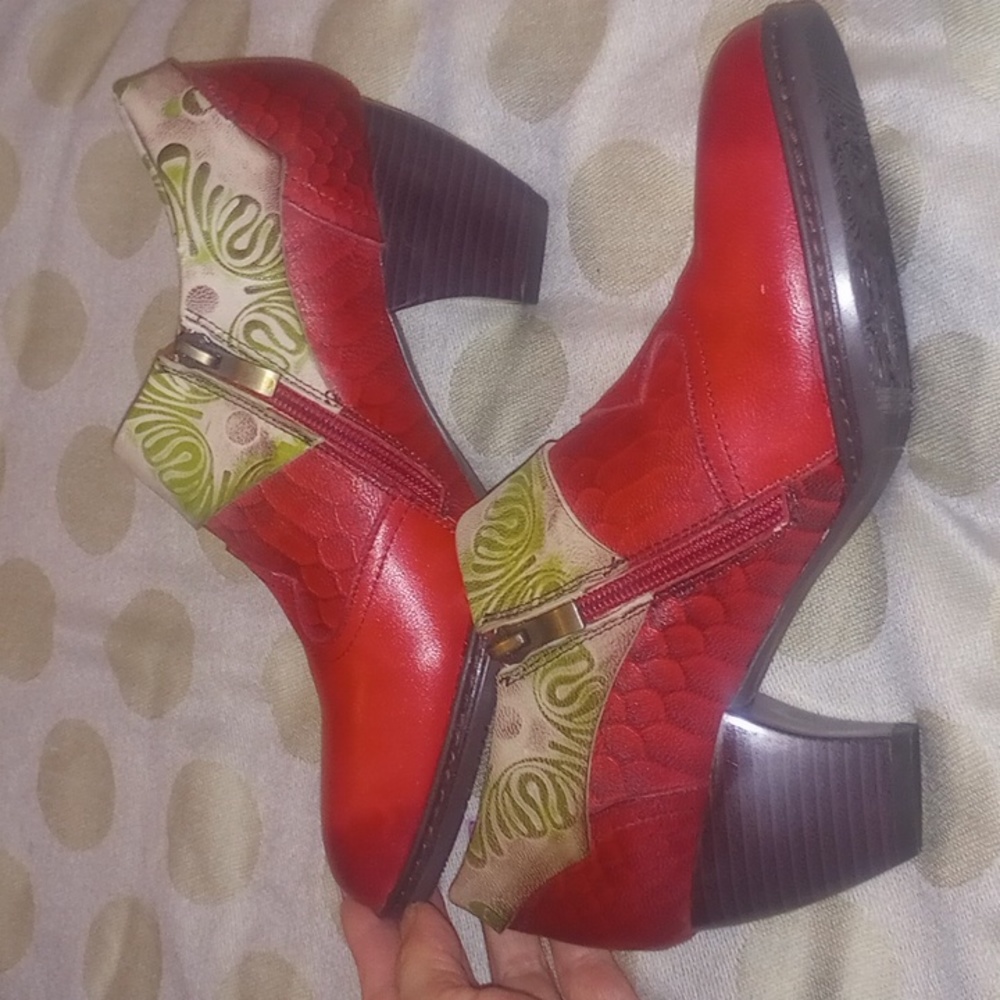 Fun Western Leather Booties - Picture 2 of 8